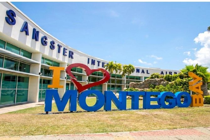 Runaway Bay Hotels Private Airport Transfer - Why a private ride makes sense in Runaway Bay
