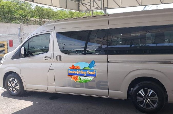 Sandals South Coast Private Transfers from Montego Bay Airport - Who should book this transfer?