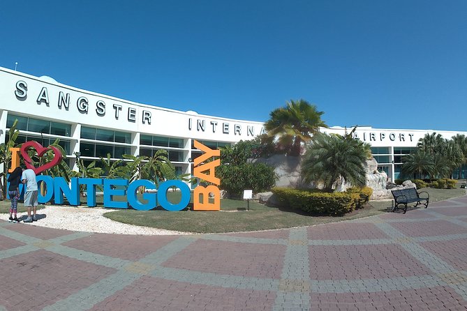 Sangster International Airport Transfer to Hotels (MBJ) Montegobay Jamaica - What the 20-Minute to One-Hour Ride Means
