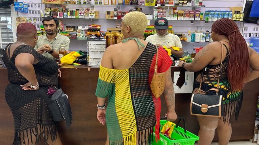 Shopping & Sightseeing Local Guided Tour In Montego Bay - Practical booking advice for a short Montego Bay stay