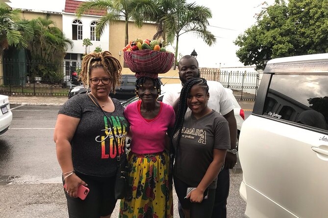 Sightseeing and Shopping Tour in Montego bay - A four-hour look at Montego Bay beyond the resort gates