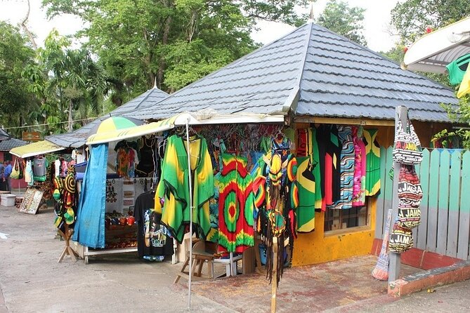 Sightseen tour and Souvenir shopping with private transportation in Montego Bay - Who will get the most from this tour