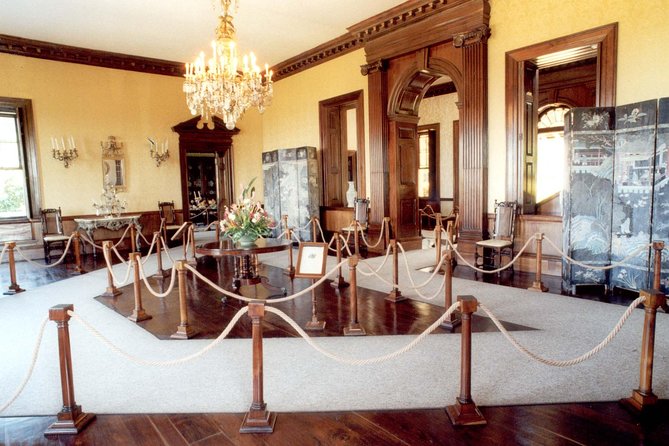 Skip the Line: Rose Hall Great House and Garden Tour Ticket - Arrival begins with drums and photographs
