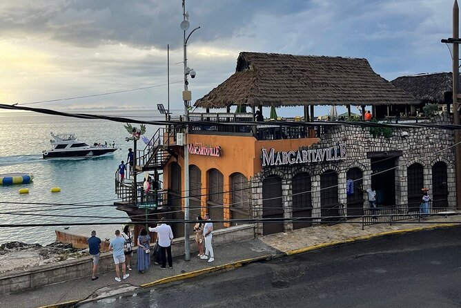Snorkeling with Margaritaville and shops on Hipstrip activity - The safety and comfort picture