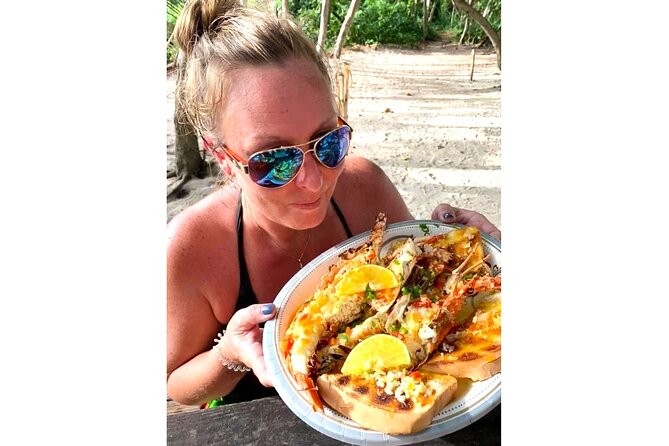 Tiki Pon Da Sea Cruise to Booby Cay with Lunch from Negril - Jamaican lunch with several useful choices