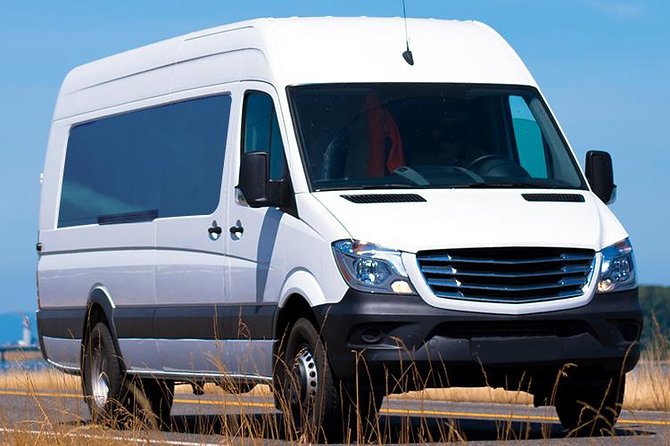 Transfer Service, Sangster MBJ Airport From/To Iberostar zone - From Sangster Airport to your Jamaican hotel