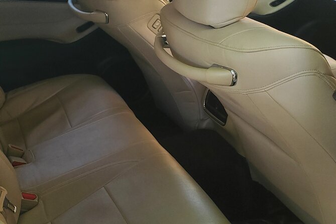 Transportation from Montego Bay to your Hotel. - Who should book this airport ride