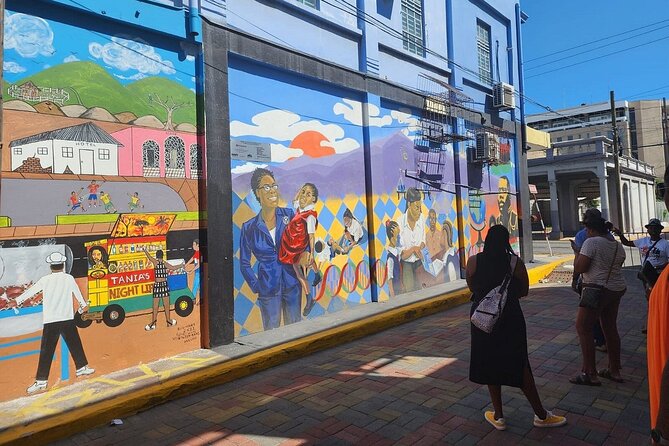 Walk tour of Downtown Kingston - Downtown Kingston through markets, murals, and old streets